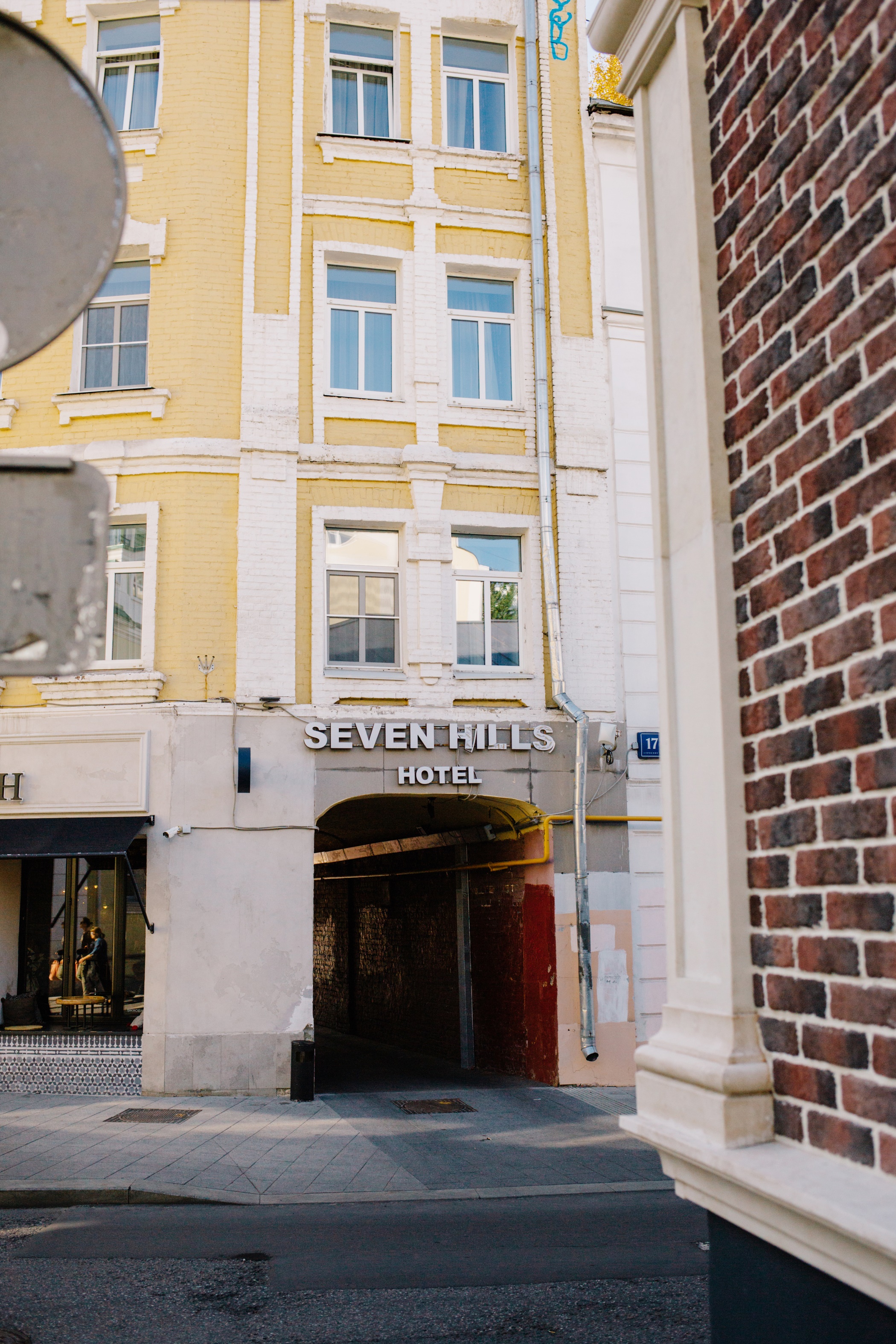 Фото отеля 1