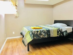 Гостиница Room around York University Subway
