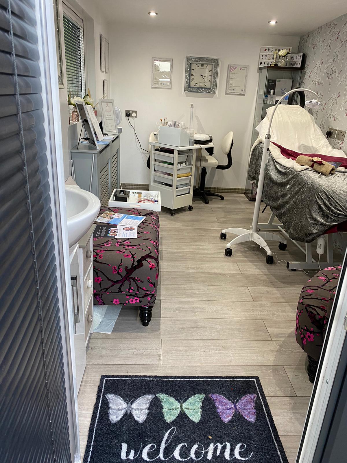 Diamond Laser Teeth Whitening and Aesthetics