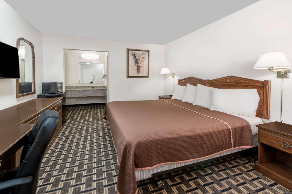 Фото Knights Inn Slaton