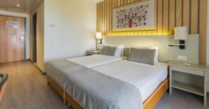 Melia Castelo Branco (Rua da Piscina s/n, 6000-776, Castelo Branco - PORTUGAL), hotel