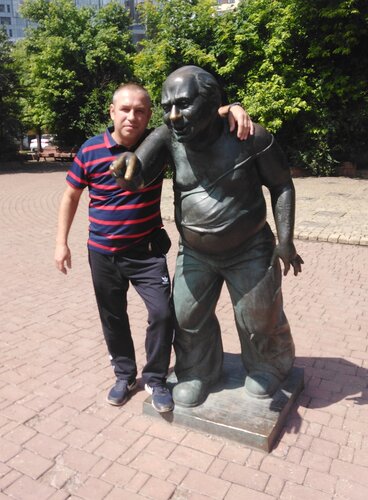 Anıt, heykel Памятник актёру Е.П. Леонову, Moskova, foto