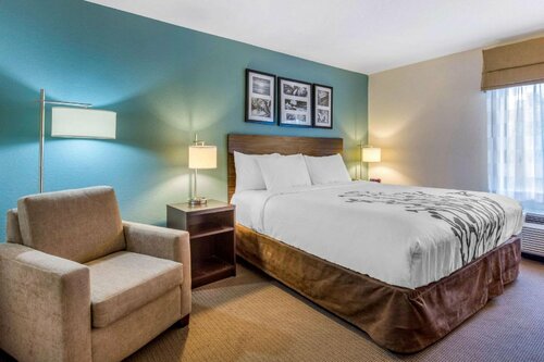 Гостиница Sleep Inn & Suites Auburn Campus Area I-85