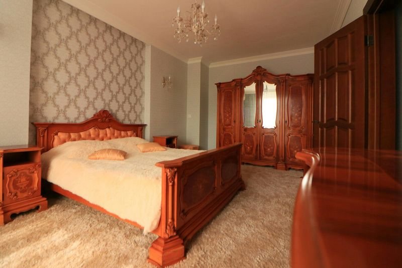 Фото Веста