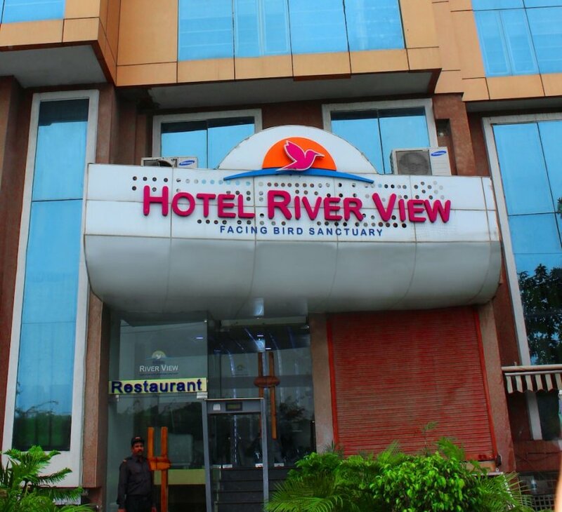 Гостиница Hotel River View в Дели