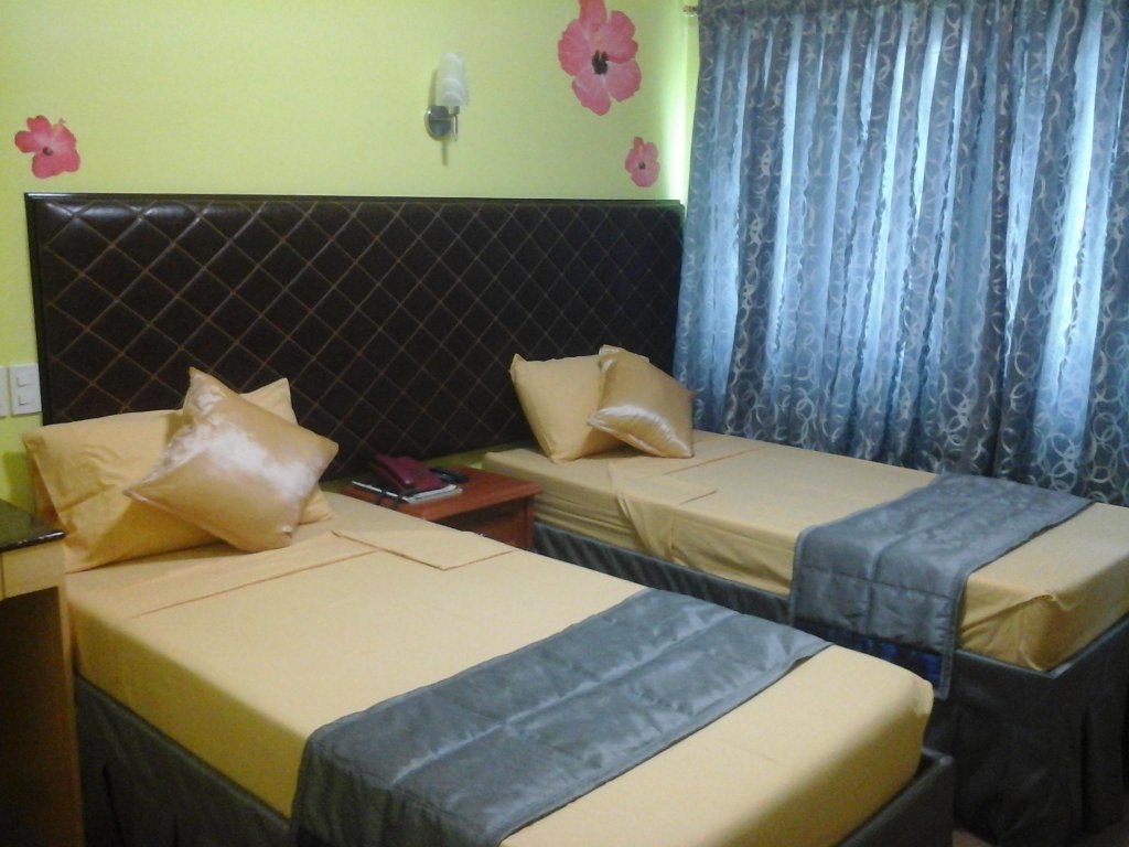 Фото C & L Suites Inn