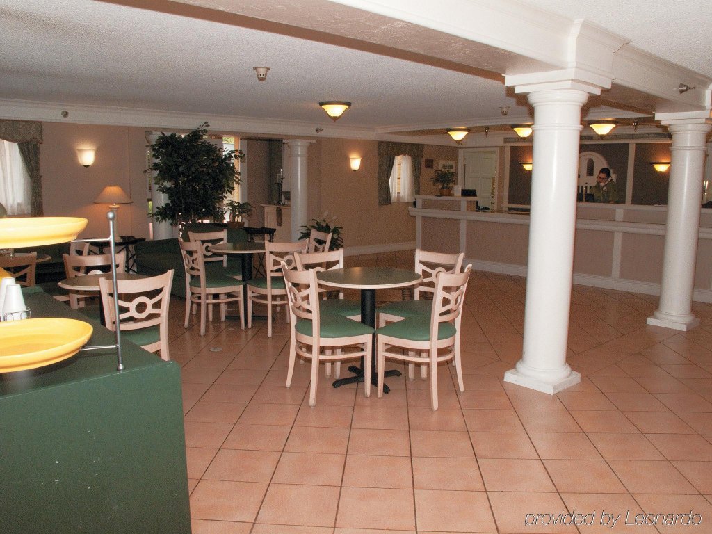 Фото La Quinta Inn by Wyndham Ventura