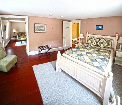 Внешний вид отеля The Ballard House Inn в Мередите, фото 2