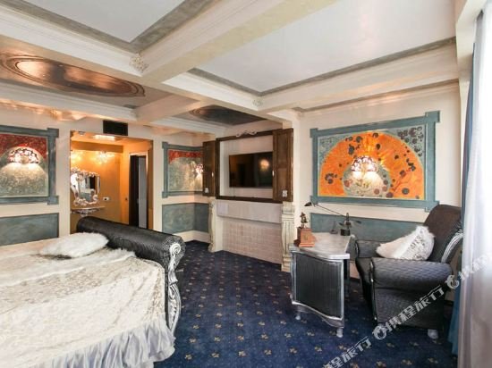 Фото Hotel Paradis Cluj Napoca