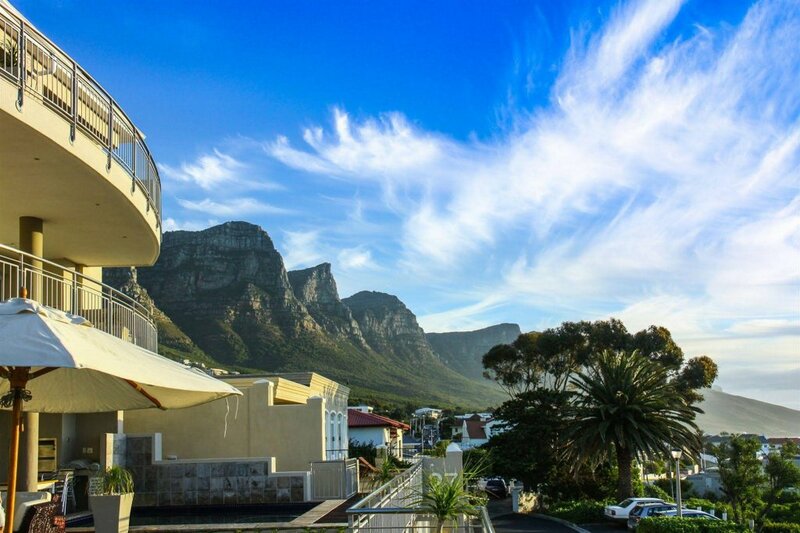 Гостиница 3 On Camps Bay в Кейптауне