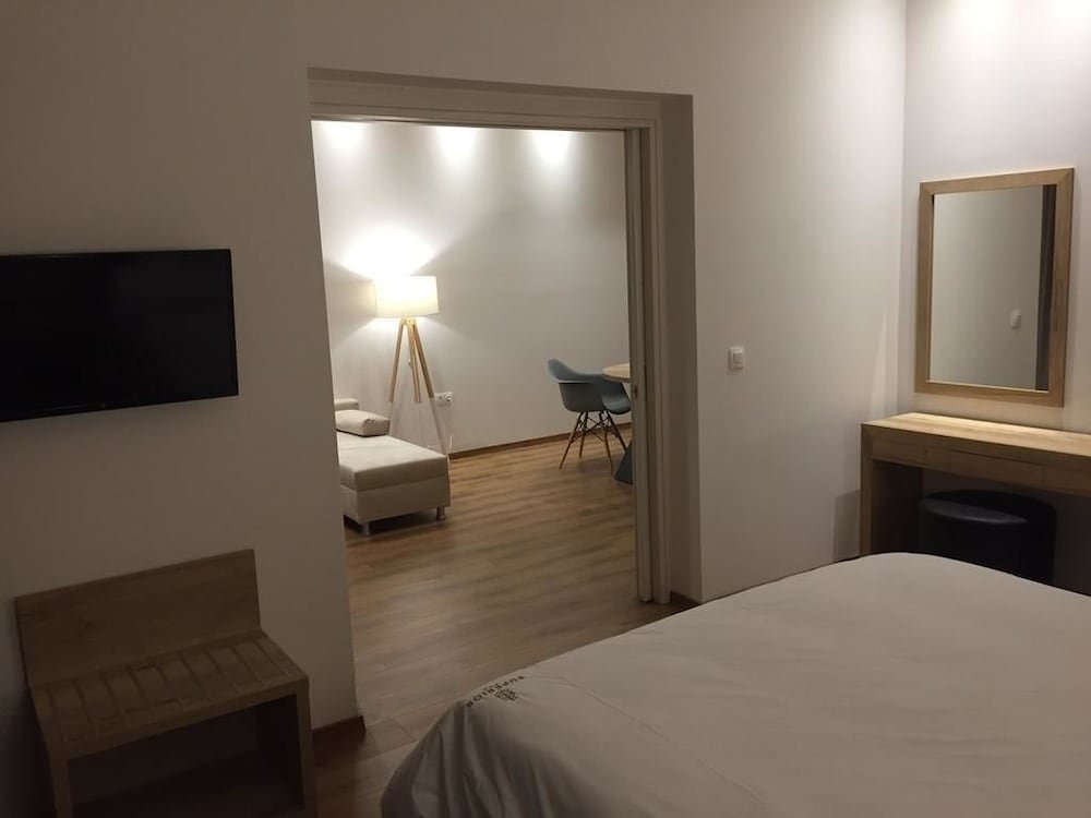 Фото Superior One Luxury Apartments