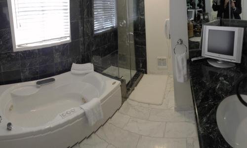 Фото Tally Ho Inn