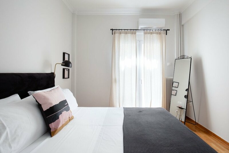 Гостиница Upstreet Elegant Kolonaki 2bd Apartment в Афинах