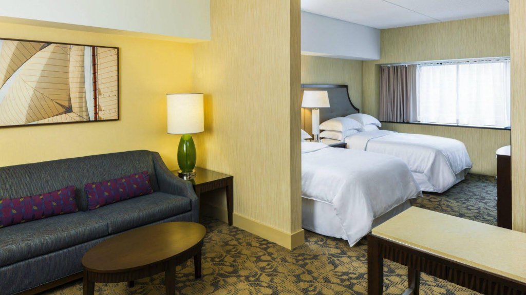 Фото Sheraton Lincoln Harbor Hotel
