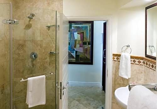 Фото 302 Oyster Schelles