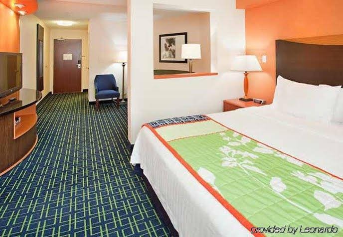 Фото Fairfield Inn & Suites Houston Humble