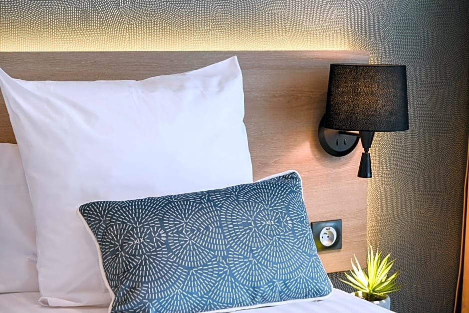 Фото Est Western Plus Le Havre Centre Gare