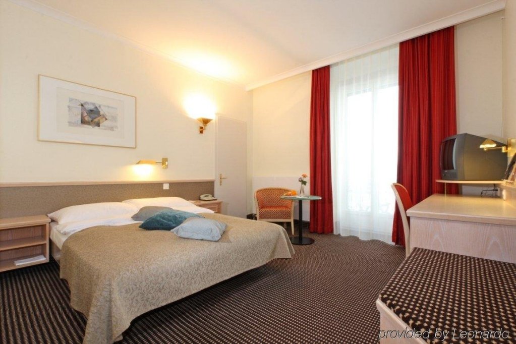 Фото отеля 4