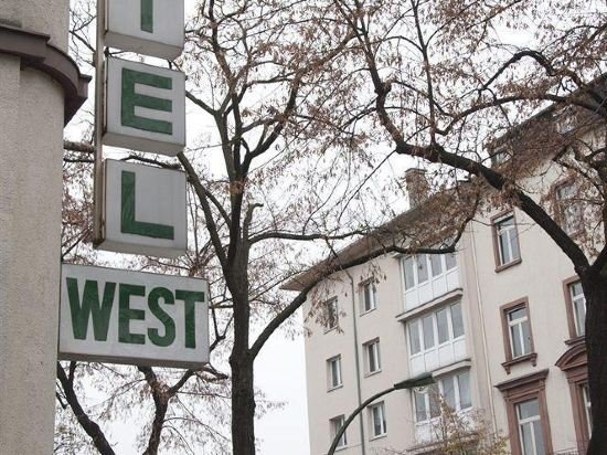 Фото Hotel West an der Bockenheimer Warte