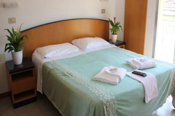 Фото Hotel Orlov