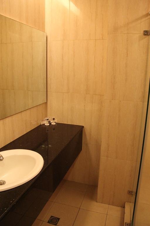 Фото Rosvenil Hotel