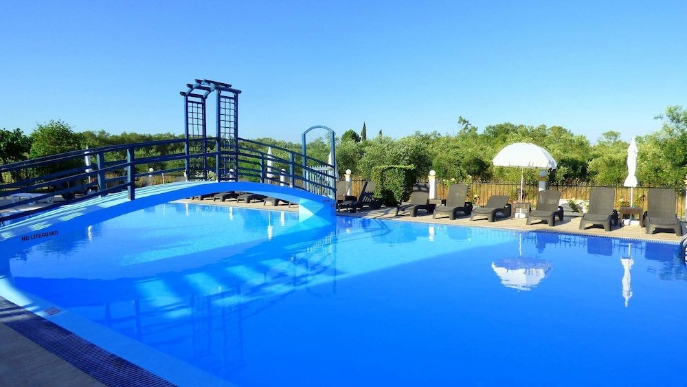 Фото Nikos Villas