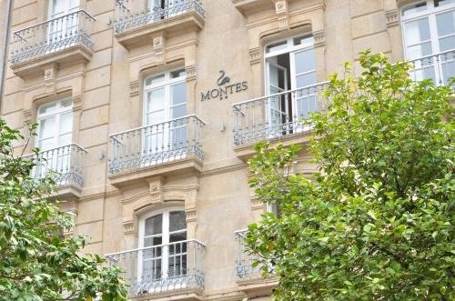 Фото Hotel Montes