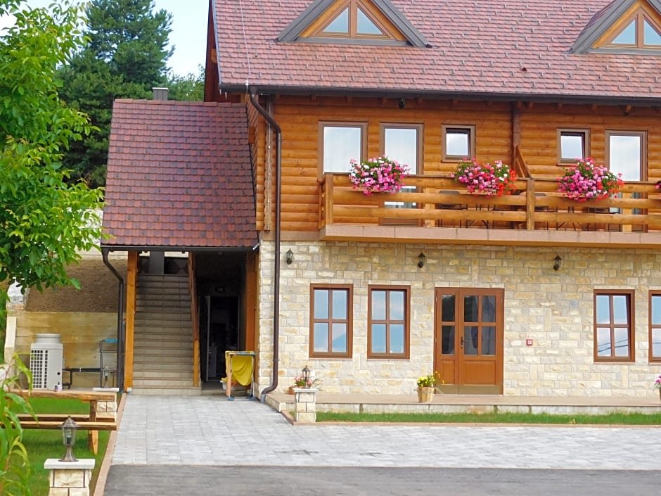 Фото House Sara 2