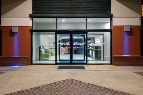 Гостиница Holiday Inn Express Hotel & Suites Milton East I-10, an Ihg Hotel