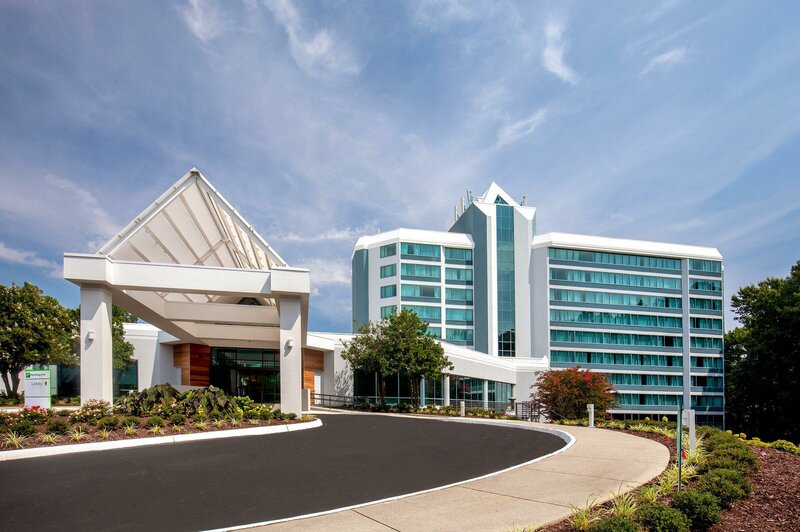 Гостиница Holiday Inn Newport News - Hampton, an Ihg Hotel в Ньюпорт Ньюс