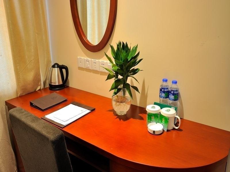 Фото GreenTree Inn Ningbo Beilun District Meishan Beach Business Hotel