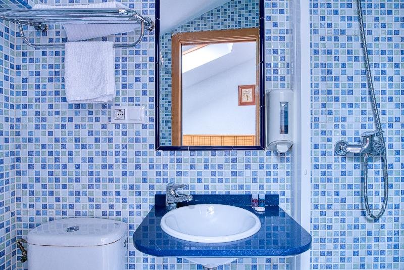 Фото Oyo Hostal Nova Picanya