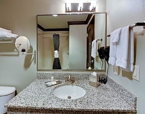 Фото Hawthorn Suites by Wyndham Lubbock