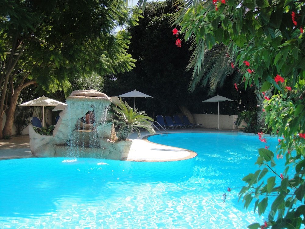 Фото Mesonnet Avlida