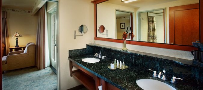 Фото Disney's Grand Californian Hotel and SPA