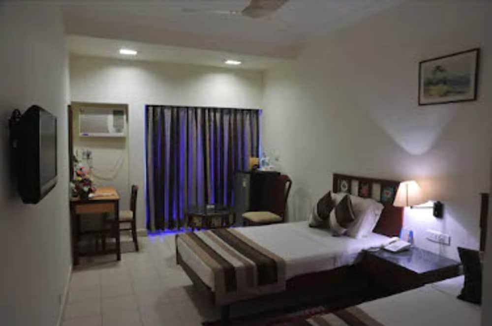 Фото La-Paz Gardens Beacon Hotel - Vasco da Gama Goa