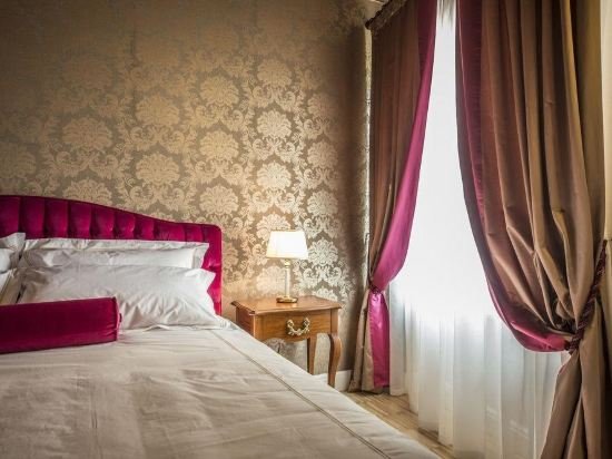 Фото Lady Capulet Apartments