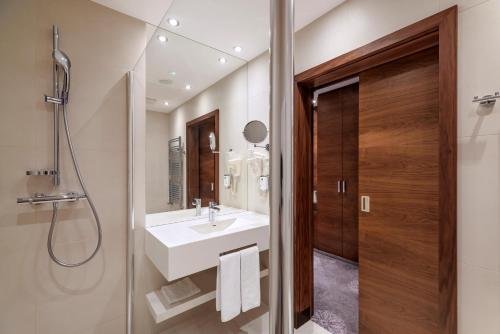 Фото Hotel Warszawianka