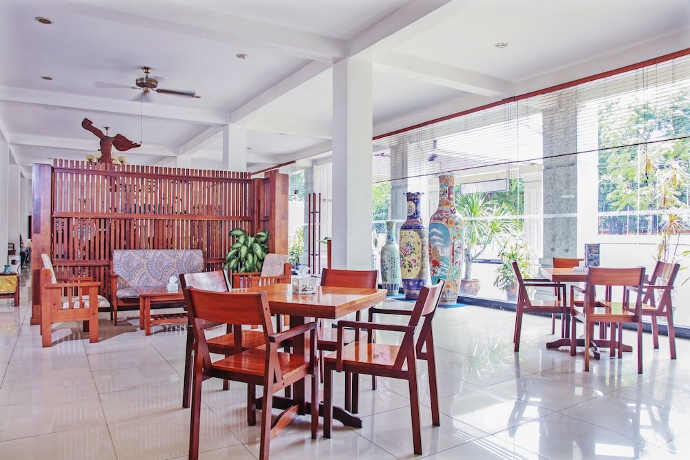 Фото RedDoorz near Pelabuhan Tanjung Perak 2 Surabaya