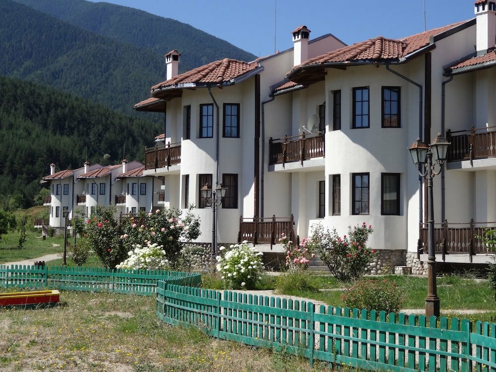 Hotel Two-bedroom Suite in the Beautiful Pinerose Resort, Bansko, photo