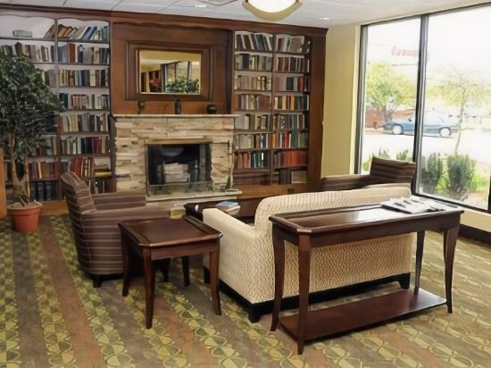 Фото Ramada by Wyndham Michigan City