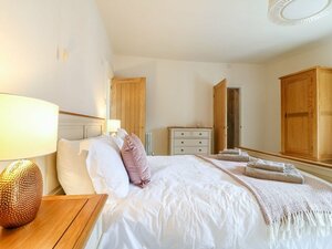 Lion House (England, Staffordshire County, Buxton Road), hotel