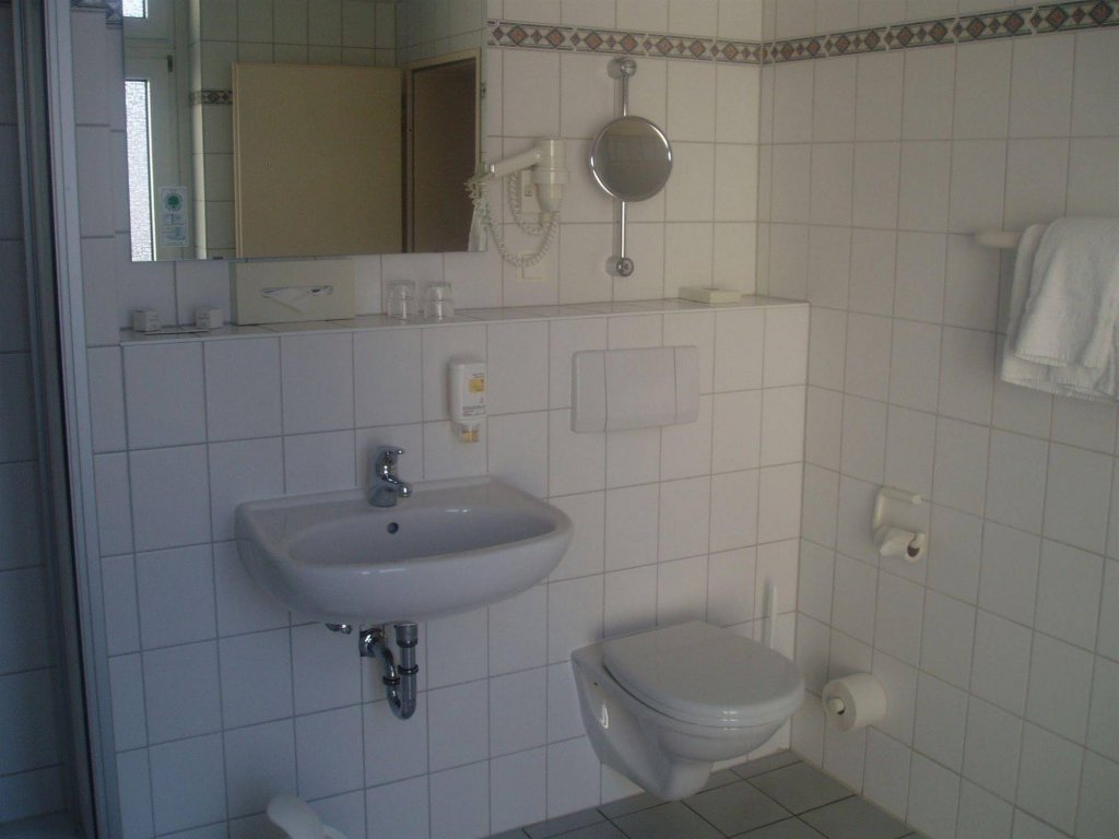 Фото Hotel Niedersaechsischer Hof