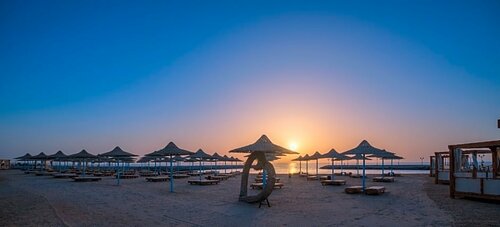 Гостиница New Eagles Aqua Park Resort в Хургаде