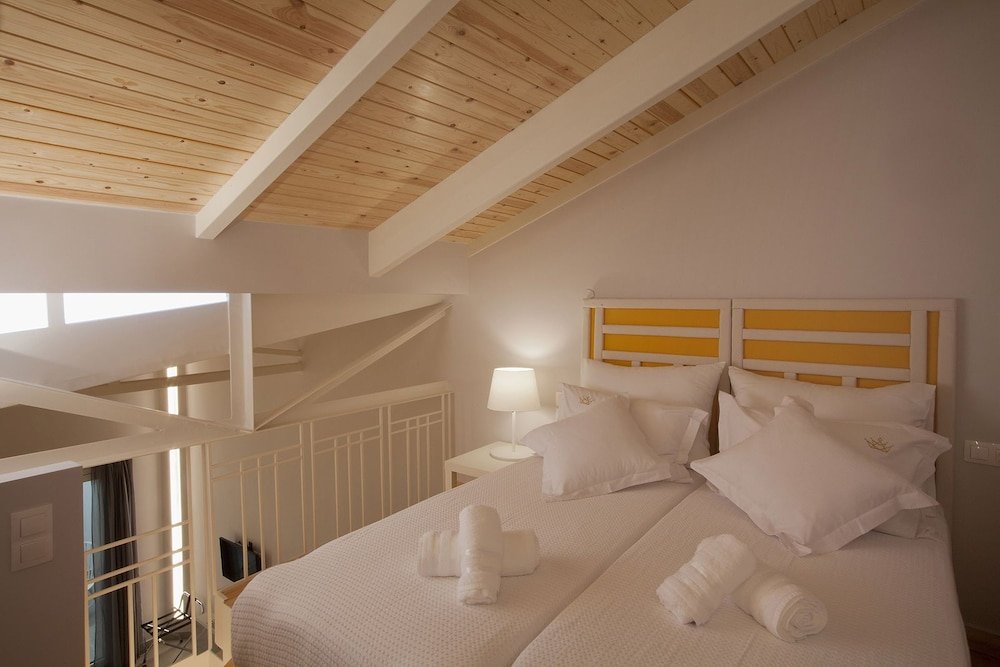 Фото Ether Loft Suites