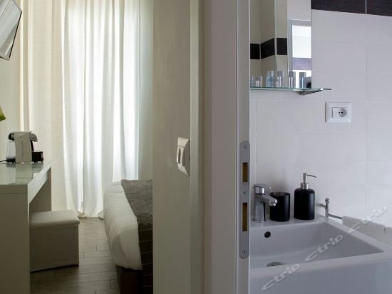 Фото Relais Merulana Guesthouse