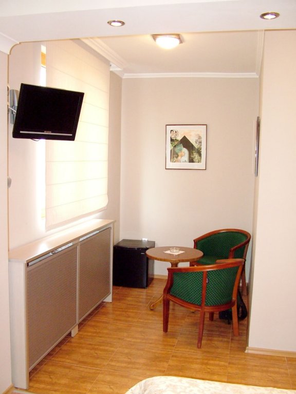 Фото Hotel Ustra