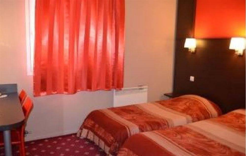 Фото Hôtel Restaurant Kyriad Direct Dijon Nord - Zenith - Toison d'Or