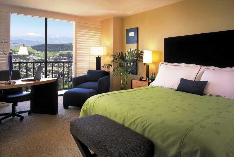 Фото Pacific Palms Resort