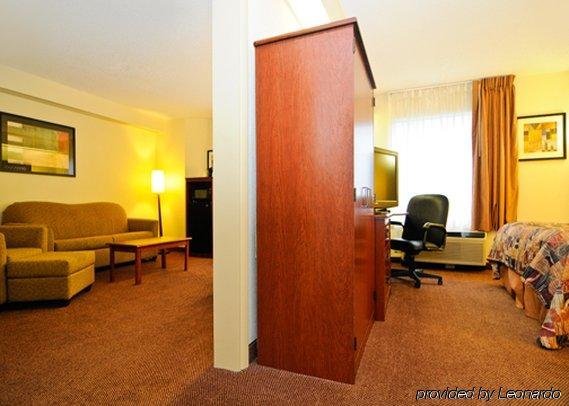 Фото Sleep Inn Louisville Airport & Expo